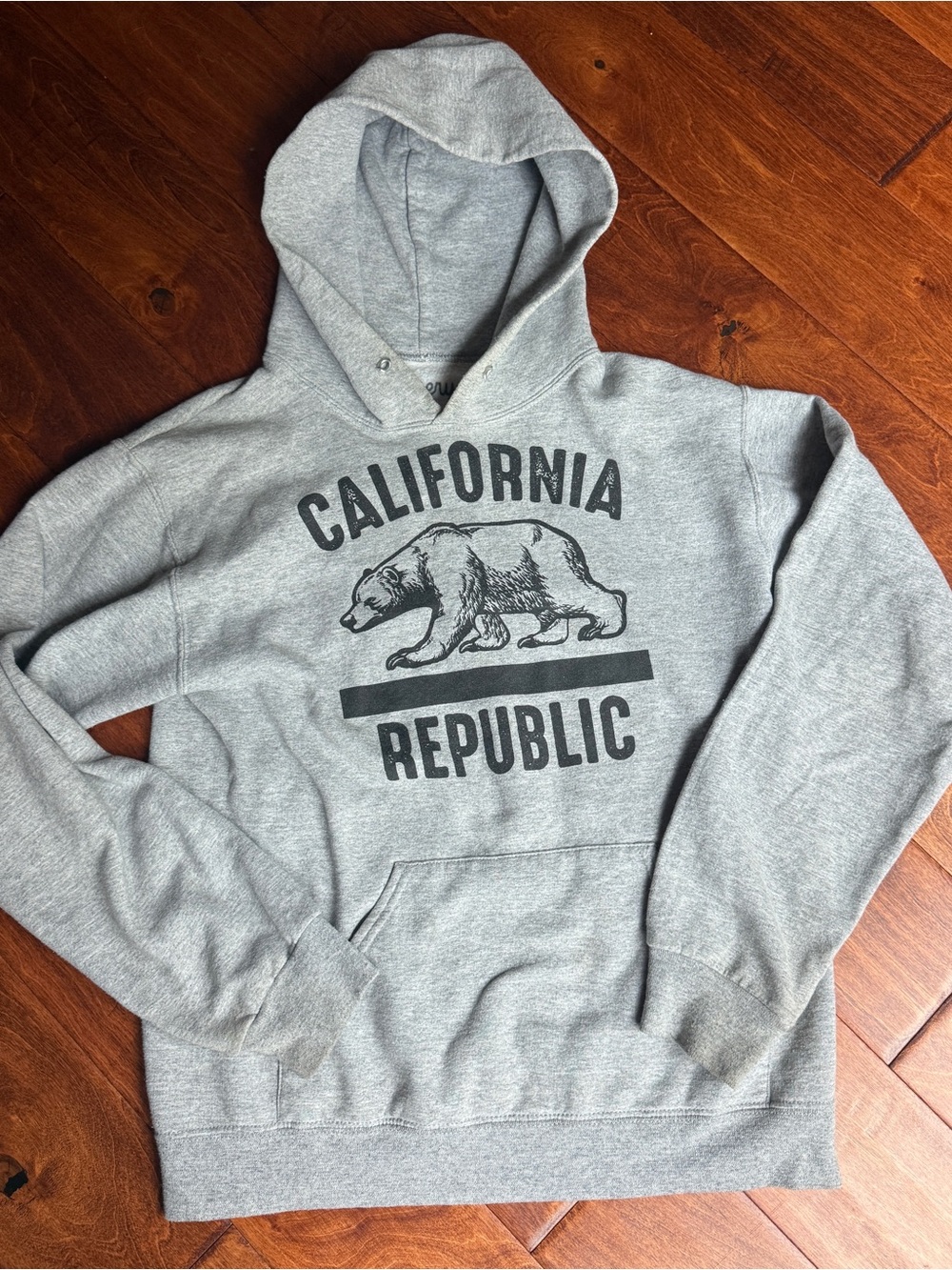 Gray California Republic Graphic Hoodie - Unbranded